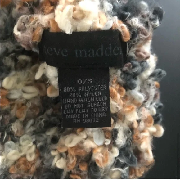 Steve Madden Fuzzy Infinity Scarf - Picture 4 of 4